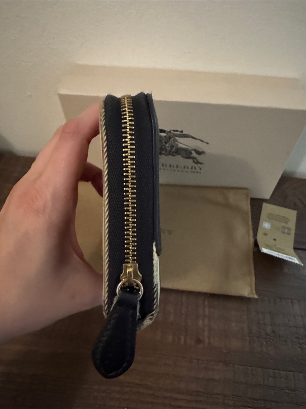 Burberry Black House Check Derby Leather Wallet Authentic - Picture 7 of 15